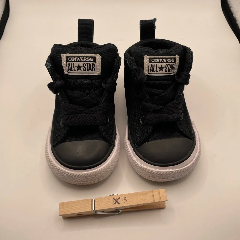 Converse Kids Black canvas hi Sneakers size 4C